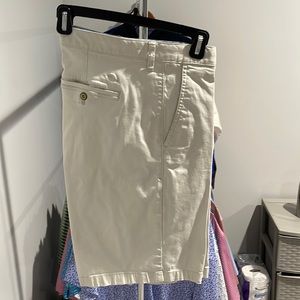 Tommy Bahama Boracay 12-Inch Chino Shorts